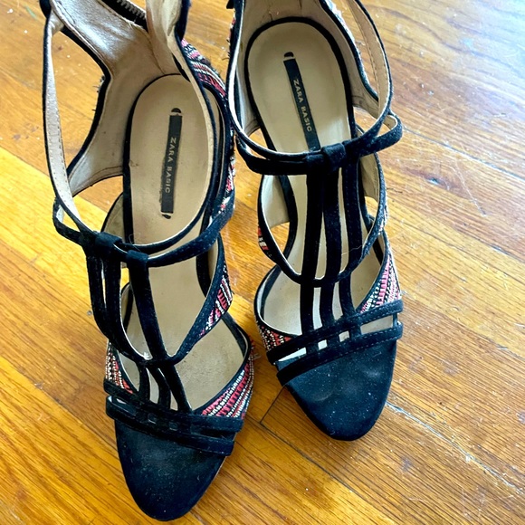 Zara basic shoes - Picture 3 of 7